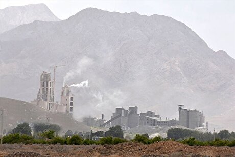 قطع گاز و کاهش ۴۰ درصدی برق گریبان سیمانی‌ها را گرفت