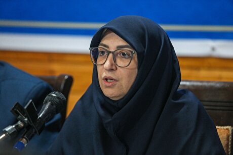 رئیس سازمان محیط زیست از نمایشگاه بین‌المللی نفت دیدن کرد