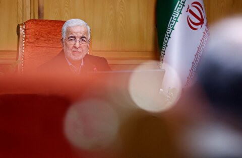 وزیر کشور تعطیلی ۲ هفته‌ای صنایع را تکذیب کرد