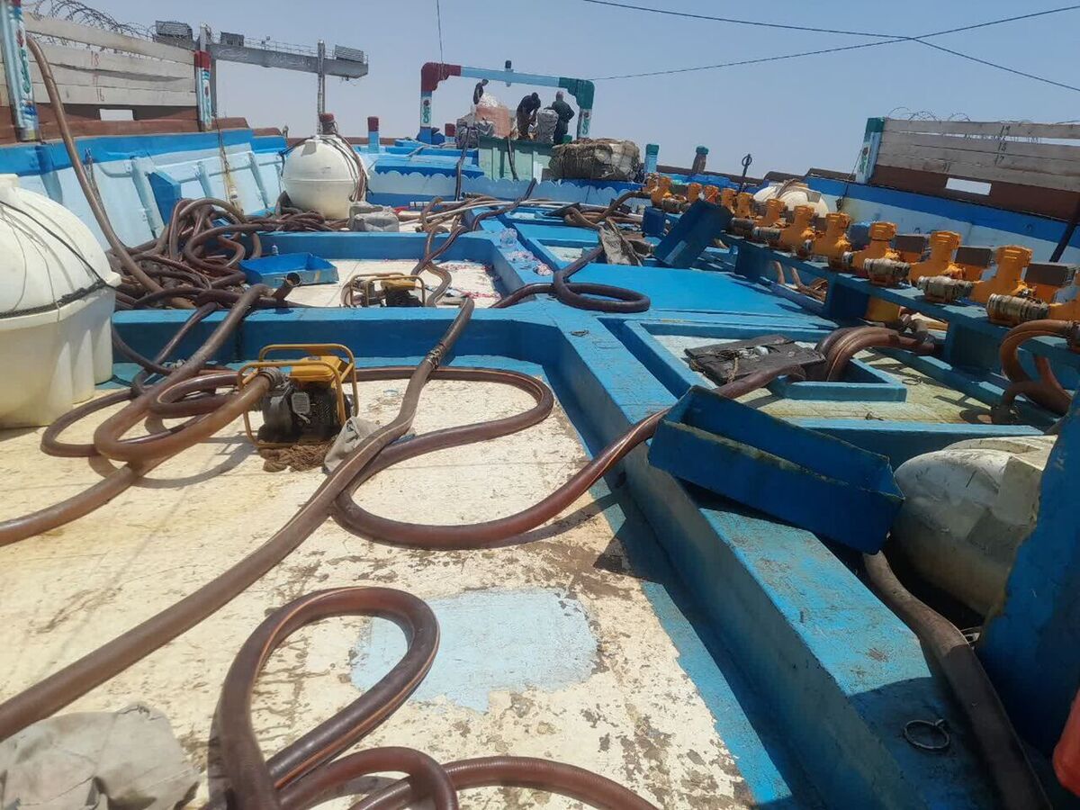 کشف پنج میلیون لیتر سوخت قاچاق در مرزهای آبی بندرعباس