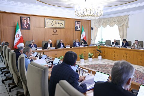 دستور رئیس‌جمهور پزشکیان برای تسهیل و رفع مشکلات سرمایه‌گذاران و تولیدکنندگان برق