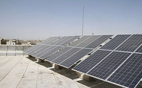 کمیسیون اصل نود آخرین وضعیت پنل‌های خورشیدی را بررسی می‌کند