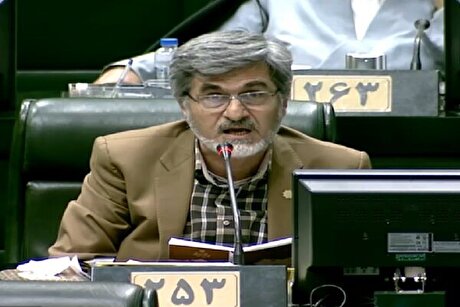 کوچک زاده: راه‌حل فوری برای کاهش بحران آب جلوگیری از مصارف لوکس است