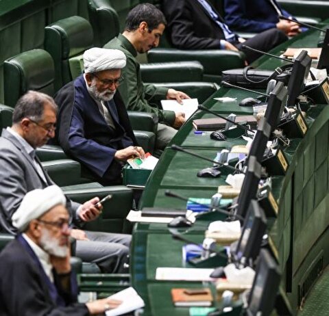 تذکر نمایندگان مجلس: وضعیت سوال از وزرا ساماندهی شود/ تاکید بر عدم قطع برق کارخانه‌ها
