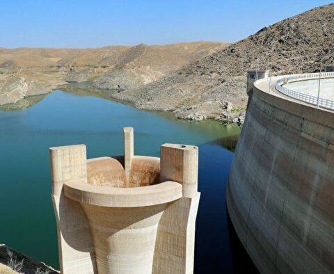 ۵۶ درصد مخازن سدهای کشور خالی است