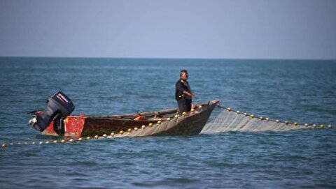 ۴۸۰۰ قایق غیرمجاز، سهمیه بنزین بوشهر را سر می‌کشند