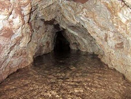 آب‌های زیرزمینی از خط هشدار هم عبور کردند