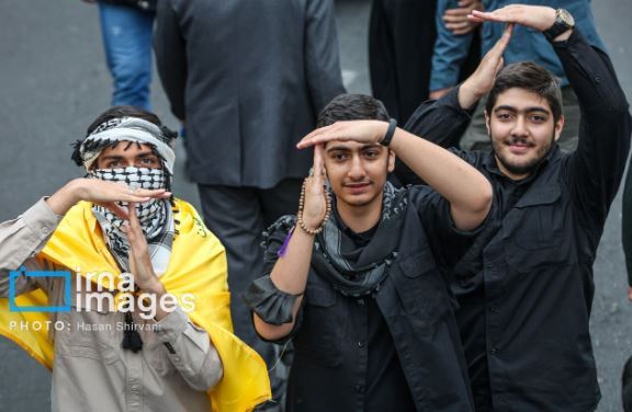 ۱۳ آبان نماد اقتدار جوانان و نوجوانان در عرصه تعیین سرنوشت کشور است