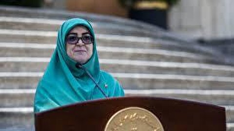 مهاجرانی: بنزین سوپر از روز (یکشنبه ۲ آذر) عرضه می‌شود/قیمت بنزین سهمیه‌ای تغییر نمی‌کند