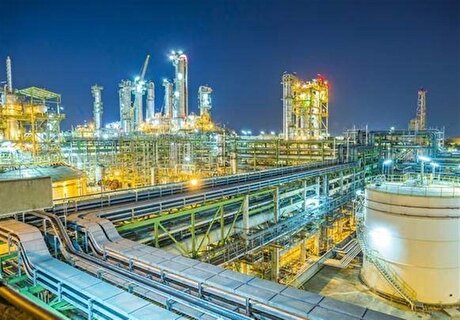 توقف موقت قیمت‌گذاری فرآورده‌های نفتی و گازی با قیمت‌های جهانی ابلاغ شد