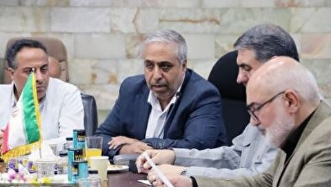 کارکنان صنعت نفت با ایثار و پایمردی، استمرار تولید را حفظ کردند