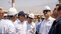 بازسازی پالایشگاه‌های آسیب‌دیده پارس جنوبی با حداکثر توان و سرعت دنبال شود