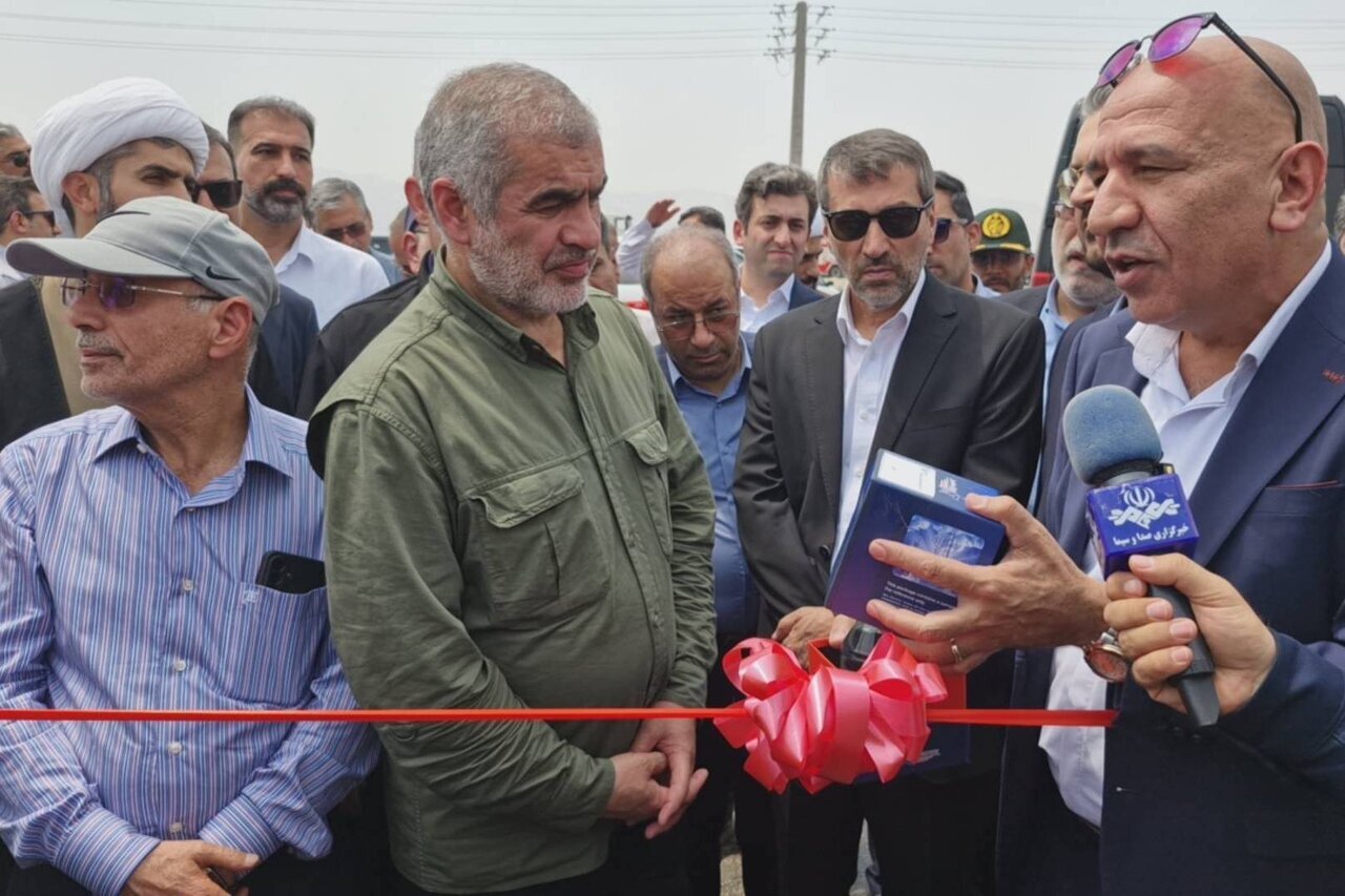 فاز نخست واحد تولید محصولات زنجیره هیدروکربنی و شیمیایی در منطقه ویژه اقتصادی لامرد افتتاح شد